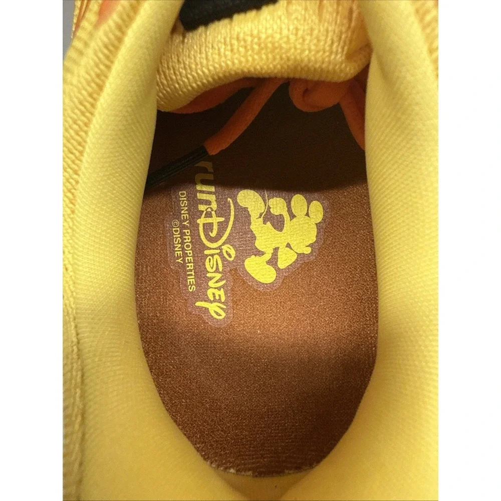 Limited‎ Edition Brooks Ghost Winnie the Pooh Women's 8M Disney Limited Edition